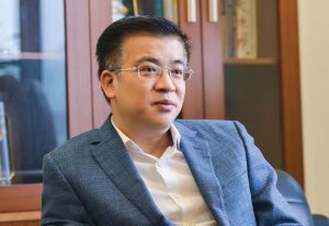 BLV Quang Minh nổi tiếng là một chuyên gia thể thao tại Việt Nam