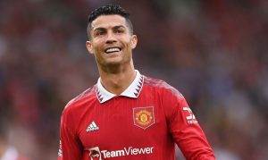 Ai Đá Bóng Giỏi Nhất Thế Giới? - Những Ngôi Sao Đỉnh Cao Trong Lịch Sử Bóng Đá