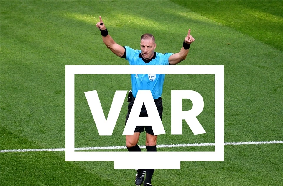 Var Là Gì? - Giải Thích Về Công Cụ Sử Dụng Var Trong Bóng Đá