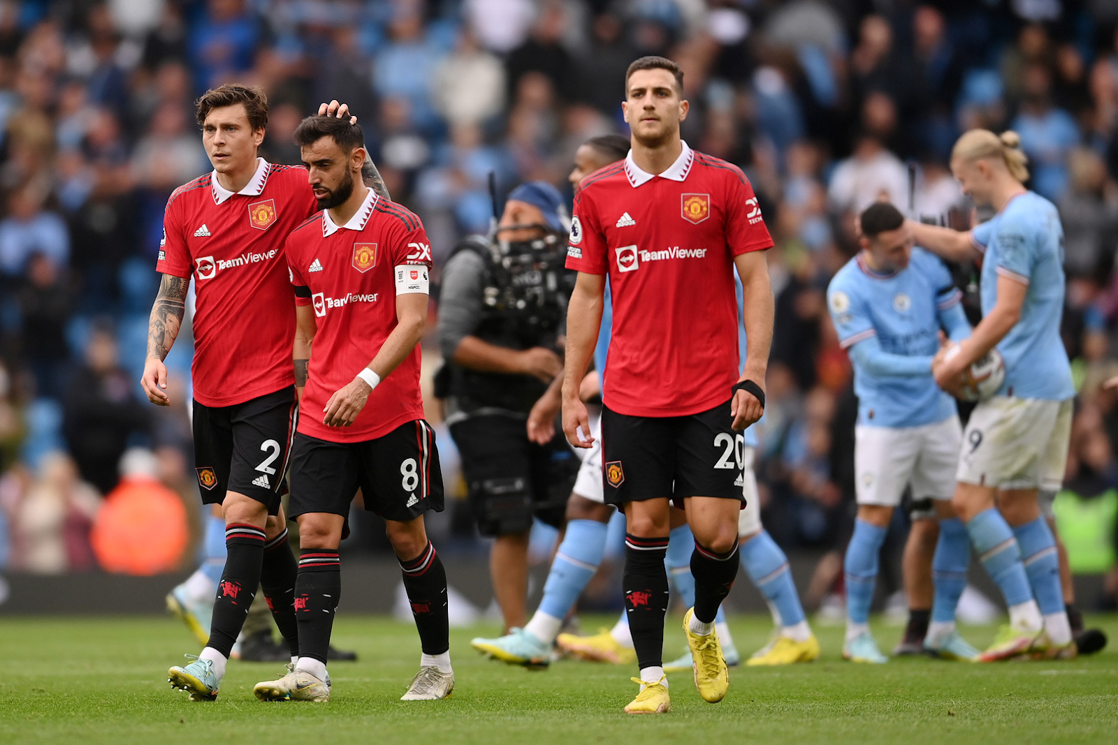 Manchester United ra về tâm phục, khẩu phục trước Man City