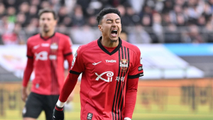 Lingard gặp phải chấn thượng không thể thi đấu cho Seoul FC