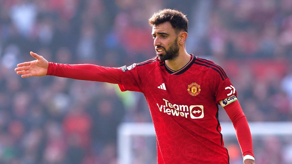 Bruno Fernandes nhận thấy sự bất ổn trong lối chơi của Quỷ Đỏ