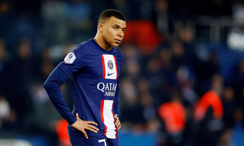 Mbappe chính thức tạm biệt PSG trong mùa hè chuyển nhượng